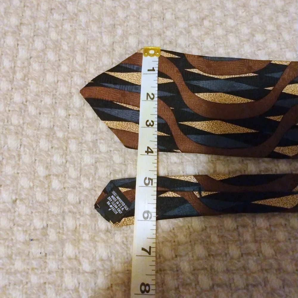 Vintage Ziggurat Wide Silk Neck Tie 54” Heritagecore Businesscore Statement